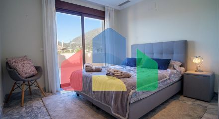 Изысканный дуплекс-пентхаус с панорамным видами в Марбелье, Золотая миля