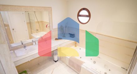 Изысканный дуплекс-пентхаус с панорамным видами в Марбелье, Золотая миля