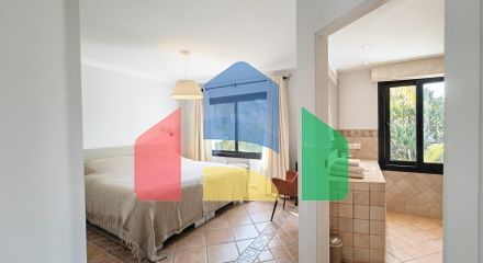 Роскошная вилла на берегу моря в Лос-Монтерос, Марбелья