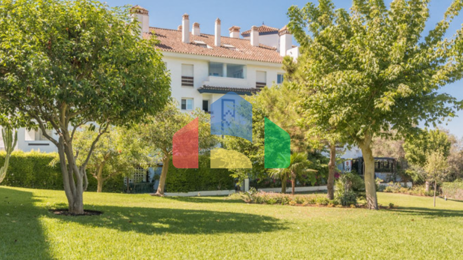 Современная Квартира с Садом рядом с Пляжем Аликате, Центр Марбелии