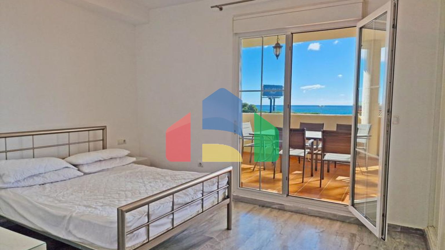 Квартира на первом этаже на продажу в Марбелье.