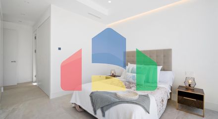 Впечатляющая вилла с 4 спальнями, расположенная в районе Рио Реал, Марбелья