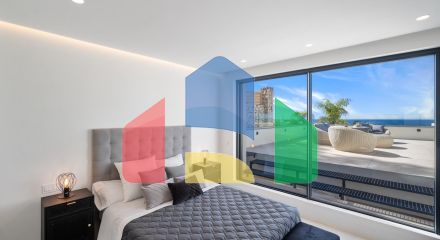 Впечатляющая вилла с 4 спальнями, расположенная в районе Рио Реал, Марбелья