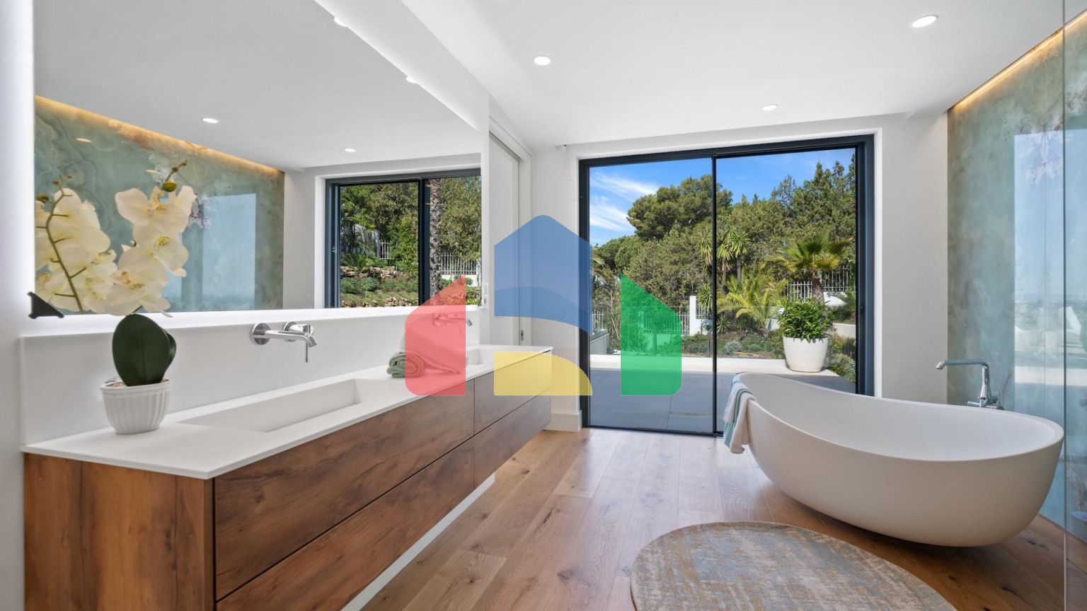 Впечатляющая вилла с 4 спальнями, расположенная в районе Рио Реал, Марбелья