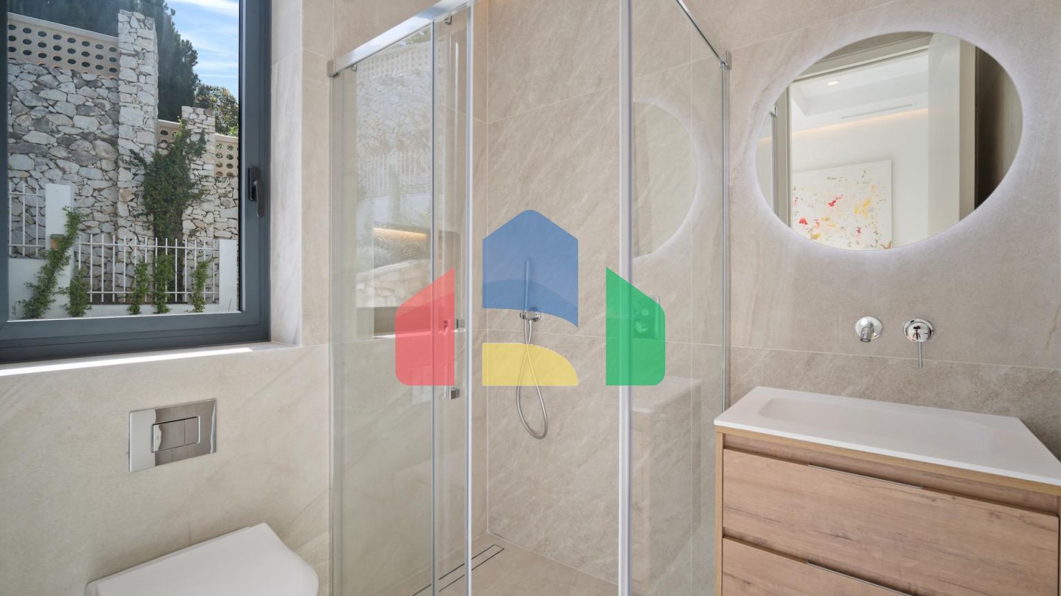 Впечатляющая вилла с 4 спальнями, расположенная в районе Рио Реал, Марбелья