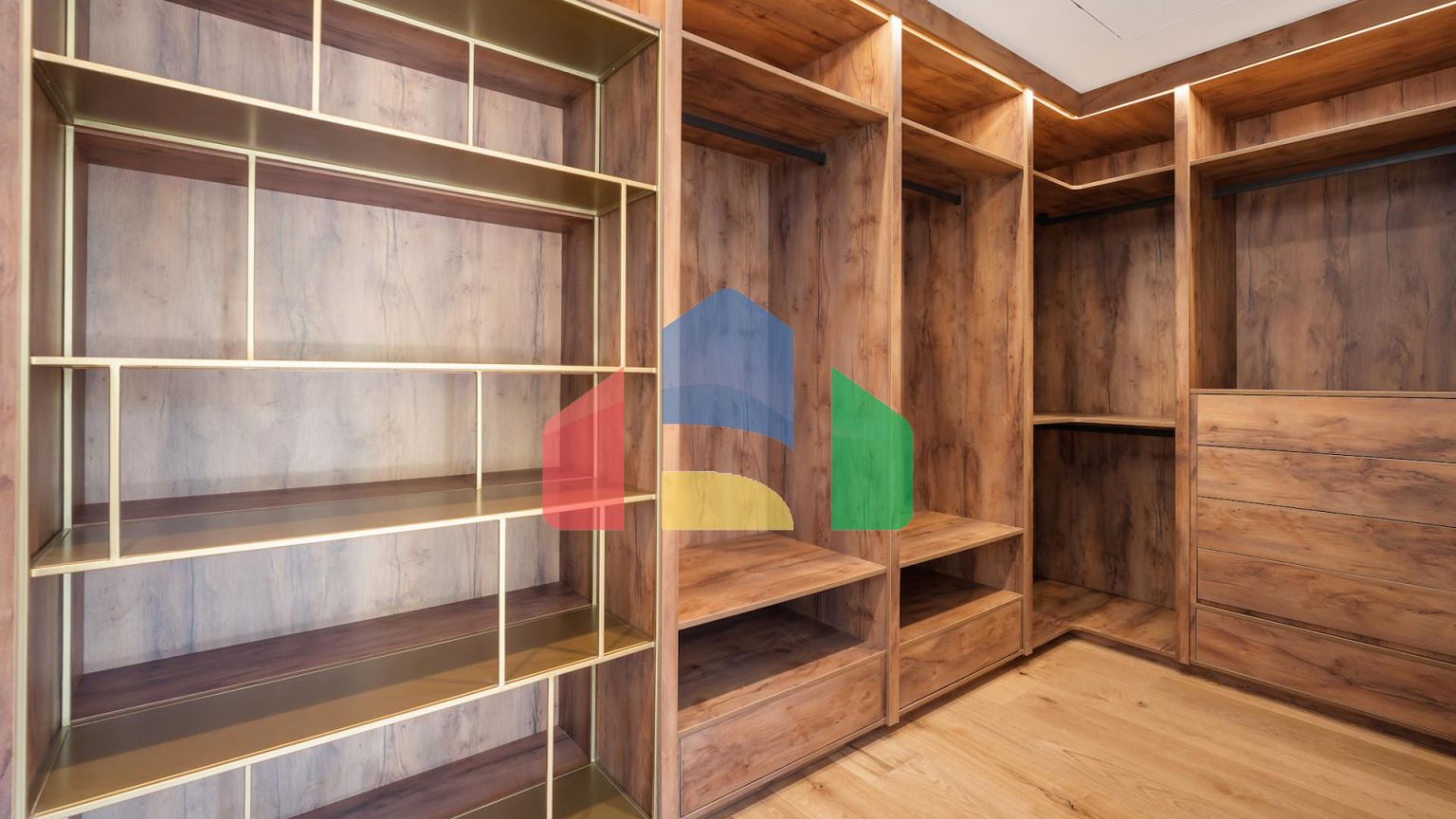 Впечатляющая вилла с 4 спальнями, расположенная в районе Рио Реал, Марбелья