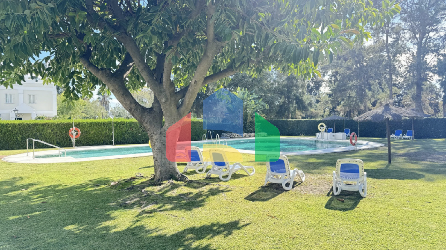 Изысканный 3х комнатный апартамент на первом этаже