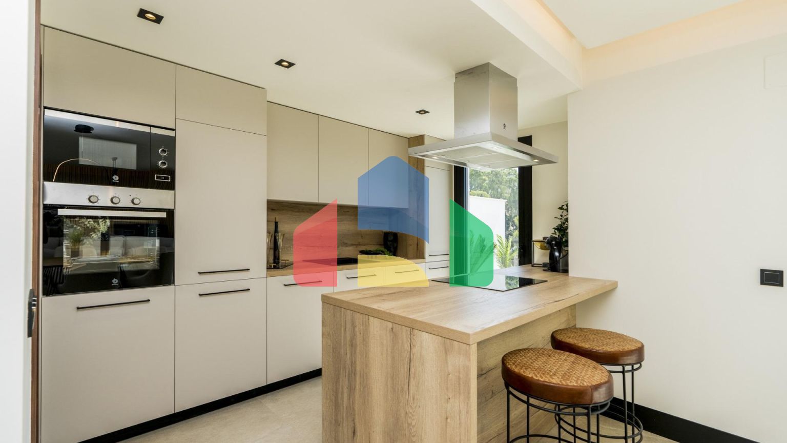 НОВЫЙ ЖИЛОЙ КОМПЛЕКС В НУЭВА АНДАЛУСИЯ, МАРБЕЛЬЯ