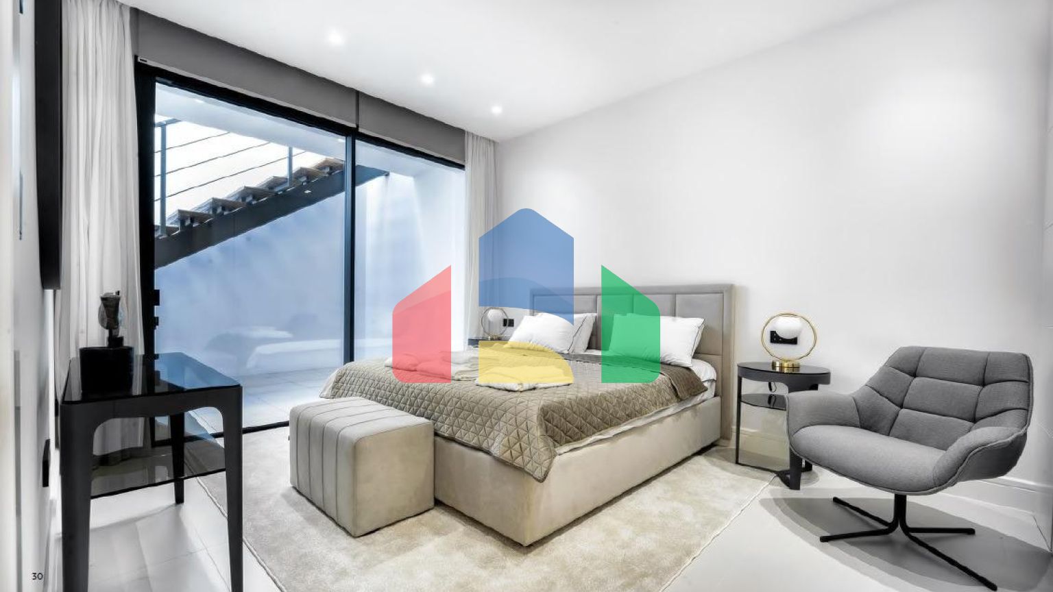 Роскошная современная вилла в Марбелье на Золотой Миле — в нескольких шагах от пляжа