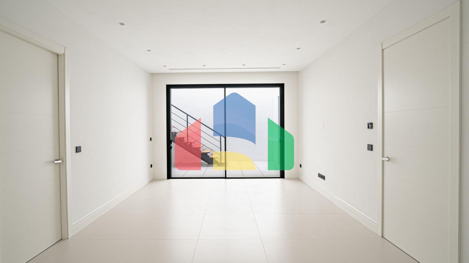 Роскошная современная вилла в Марбелье на Золотой Миле — в нескольких шагах от пляжа