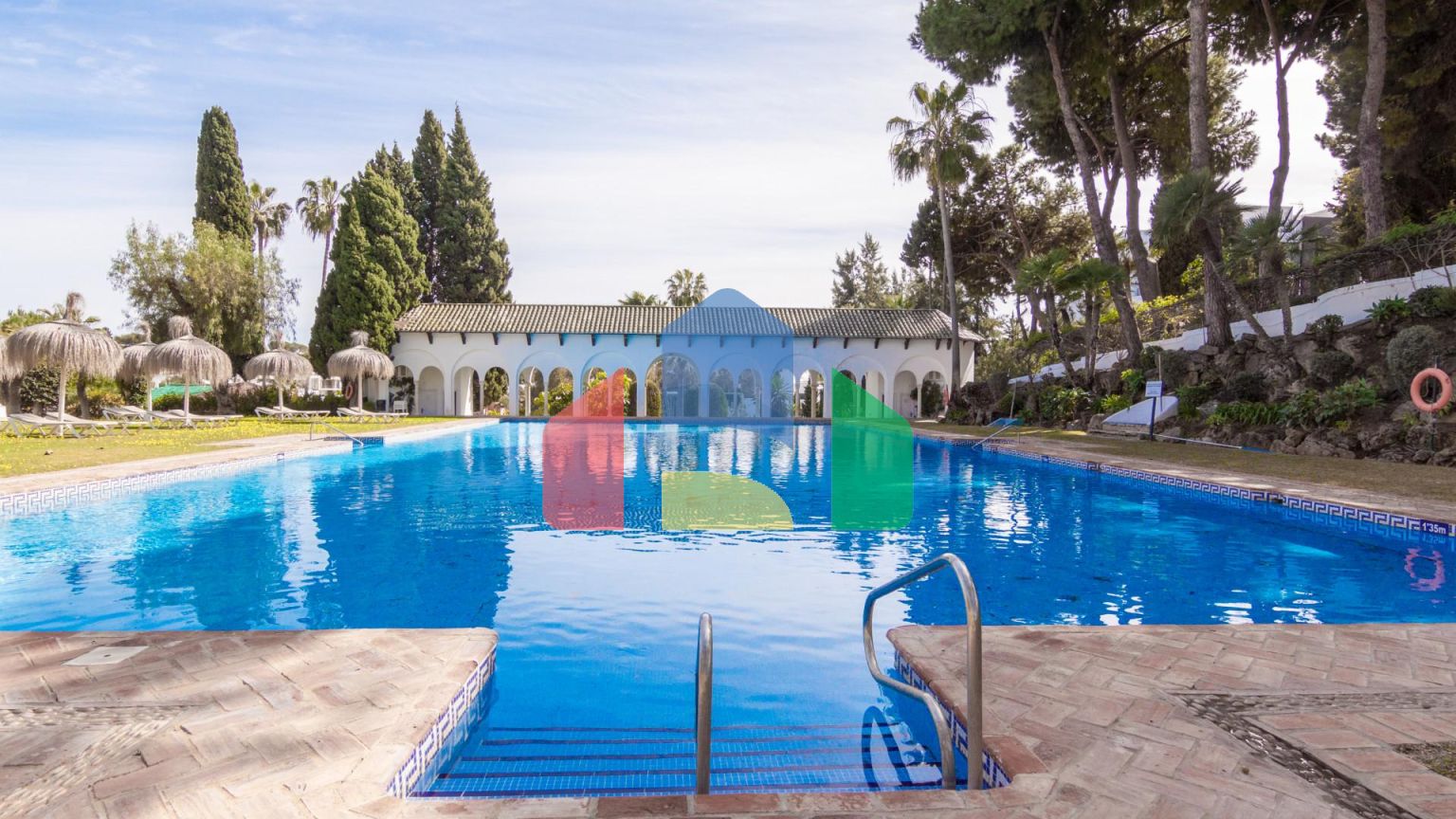 Роскошь и безопасность в Golden Mile