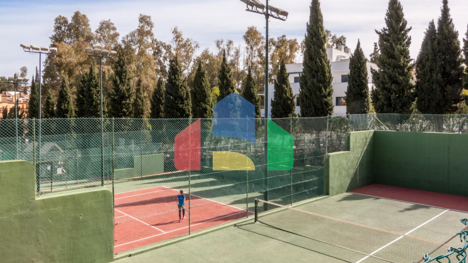 Роскошь и безопасность в Golden Mile