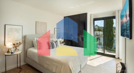 Вилла Hibisco приветствует вас на юге Испании своей потрясающей традиционной архитектурой и ярким белым фасадом, который сразу бросается в глаза. Вилла Hibisco приветствует вас на юге Испании своей потрясающей традиционной архитектурой и ярким белым фасадом, который сразу бросается в глаза.