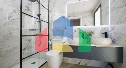 Вилла Hibisco приветствует вас на юге Испании своей потрясающей традиционной архитектурой и ярким белым фасадом, который сразу бросается в глаза. Вилла Hibisco приветствует вас на юге Испании своей потрясающей традиционной архитектурой и ярким белым фасадом, который сразу бросается в глаза.