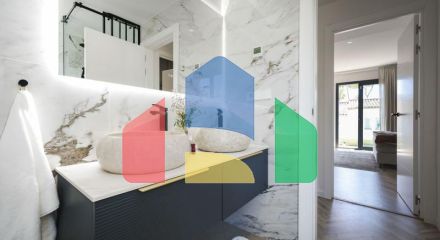 Вилла Hibisco приветствует вас на юге Испании своей потрясающей традиционной архитектурой и ярким белым фасадом, который сразу бросается в глаза. Вилла Hibisco приветствует вас на юге Испании своей потрясающей традиционной архитектурой и ярким белым фасадом, который сразу бросается в глаза.