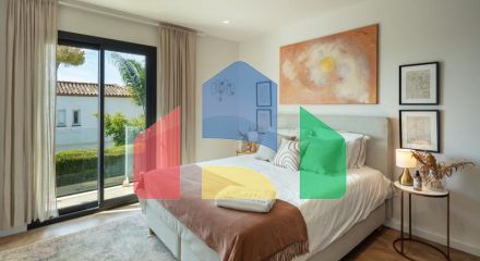 Вилла Hibisco приветствует вас на юге Испании своей потрясающей традиционной архитектурой и ярким белым фасадом, который сразу бросается в глаза. Вилла Hibisco приветствует вас на юге Испании своей потрясающей традиционной архитектурой и ярким белым фасадом, который сразу бросается в глаза.