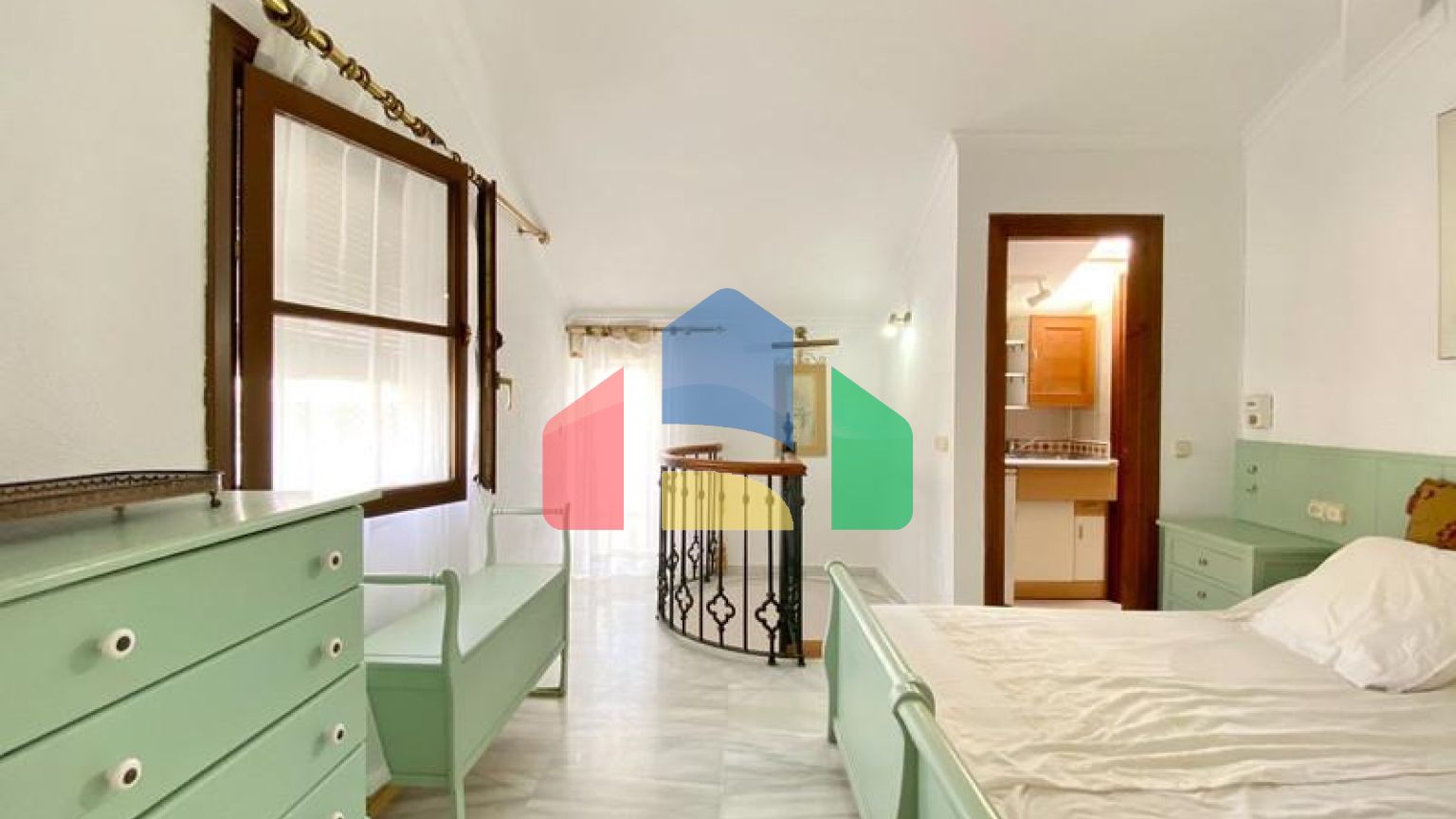 Очаровательный Двухуровневый Пентхаус в Старом Городе Марбельи