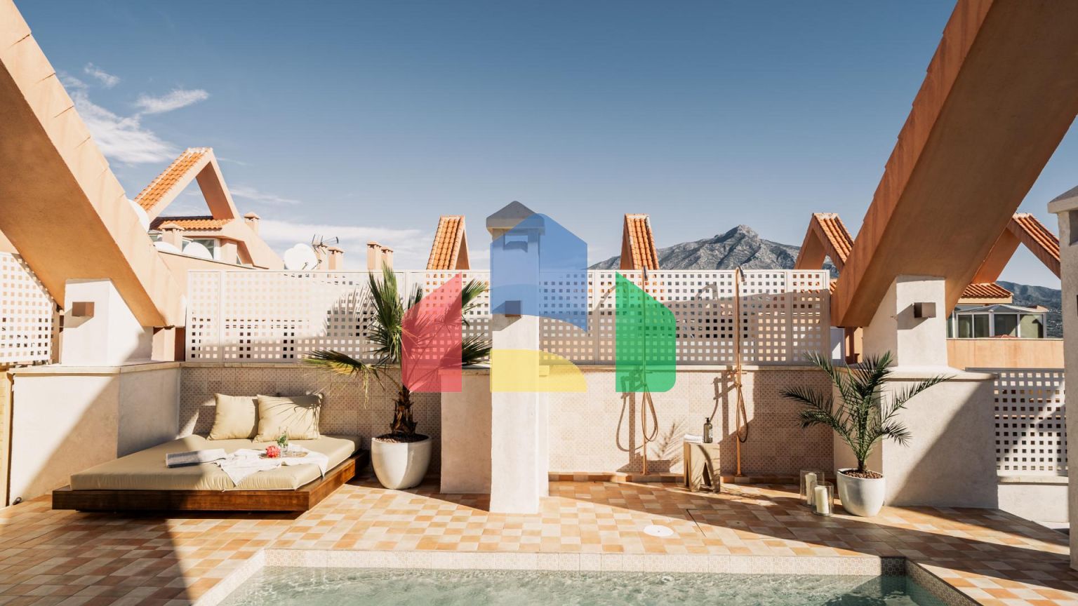 Luxurious Duplex Penthouse с панорамным видом на Магну Марбелью