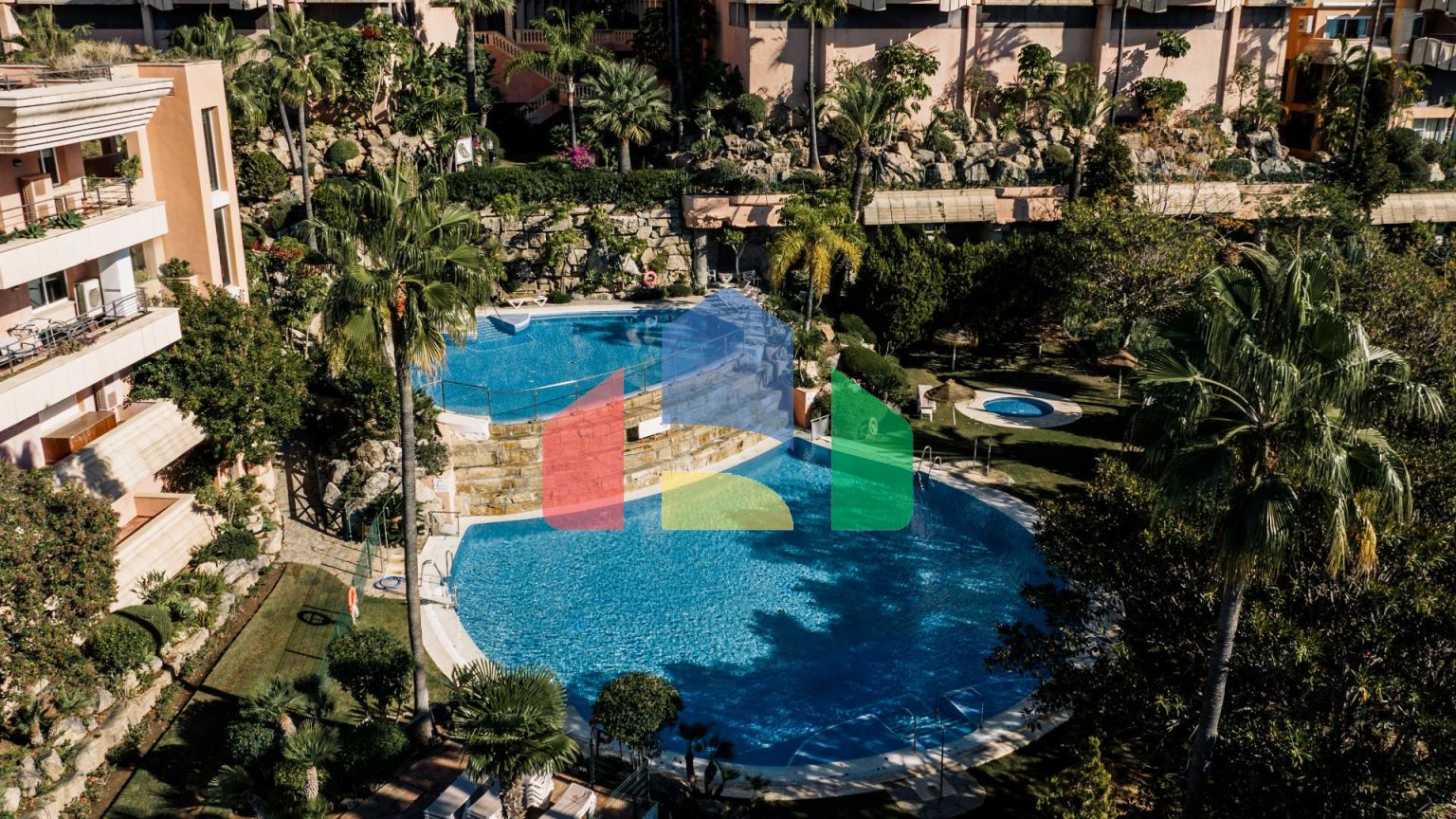 Luxurious Duplex Penthouse с панорамным видом на Магну Марбелью