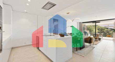 Потрясающая квартира с 3 спальнями в Восточной Марбелье