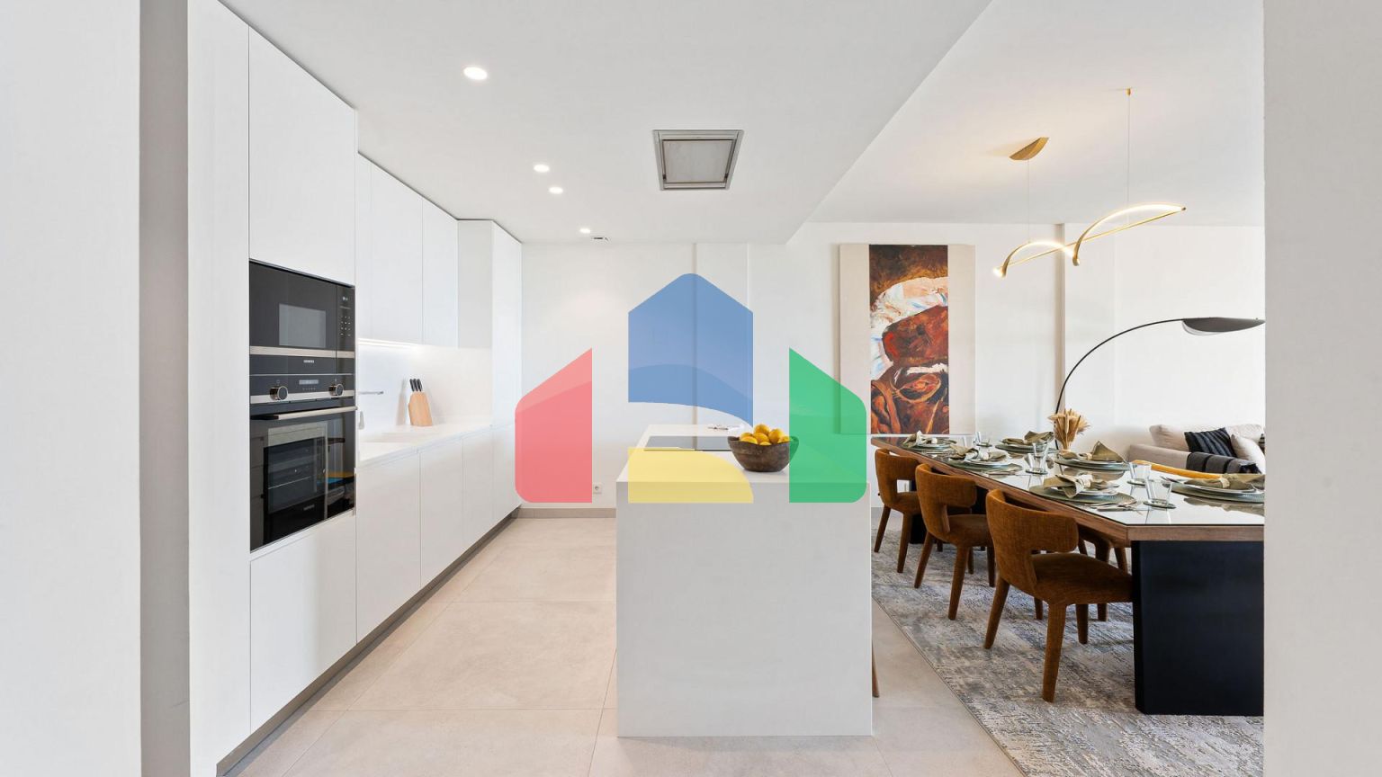 Потрясающая квартира с 3 спальнями в Восточной Марбелье