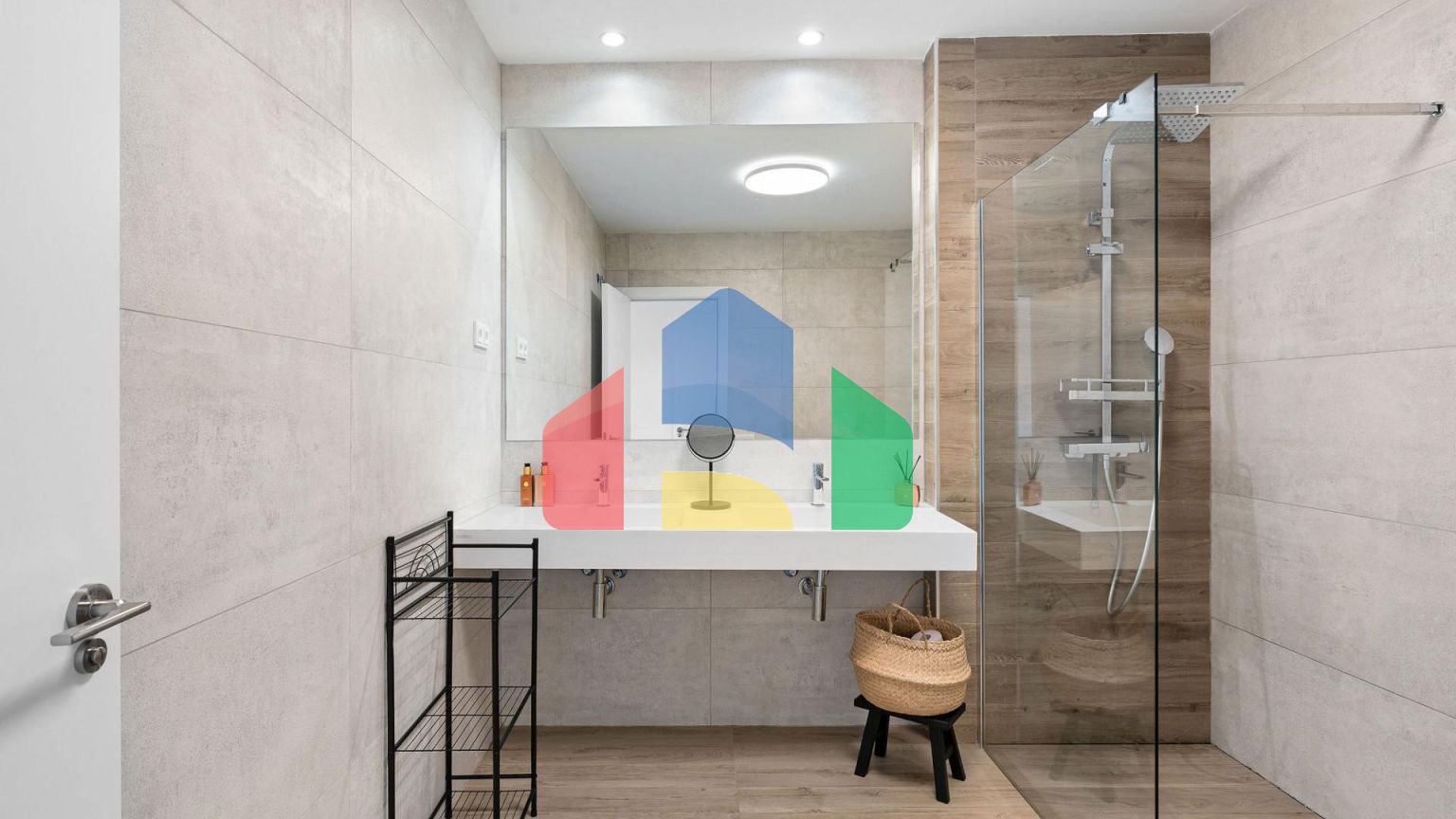 Потрясающая квартира с 3 спальнями в Восточной Марбелье