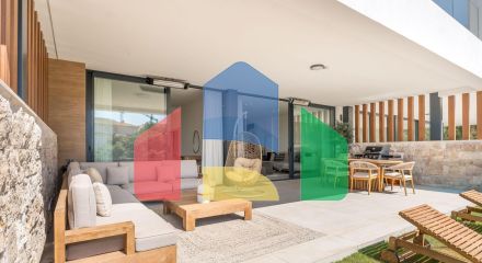 Потрясающая квартира с 3 спальнями в Восточной Марбелье