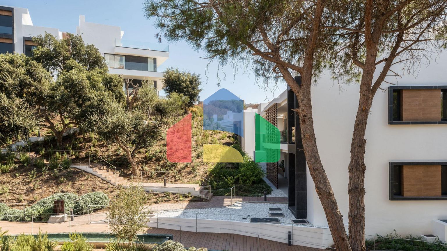 Потрясающая квартира с 3 спальнями в Восточной Марбелье