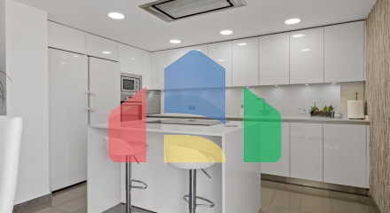 Уникальный и просторный таунхаус с 4 спальнями Уникальный и просторный таунхаус с 4 спальнями