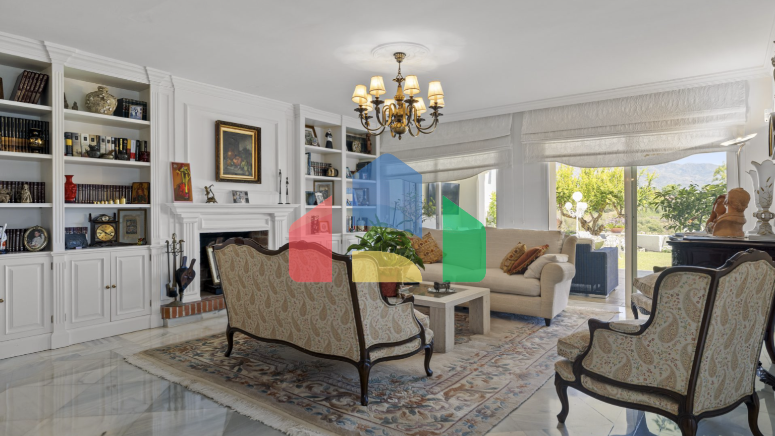 Уникальный и просторный таунхаус с 4 спальнями