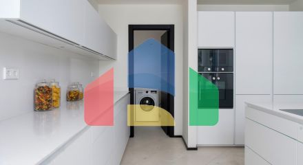 Эксклюзивный таунхаус с 2 спальнями в престижном районе Сьерра Бланка, Марбелья