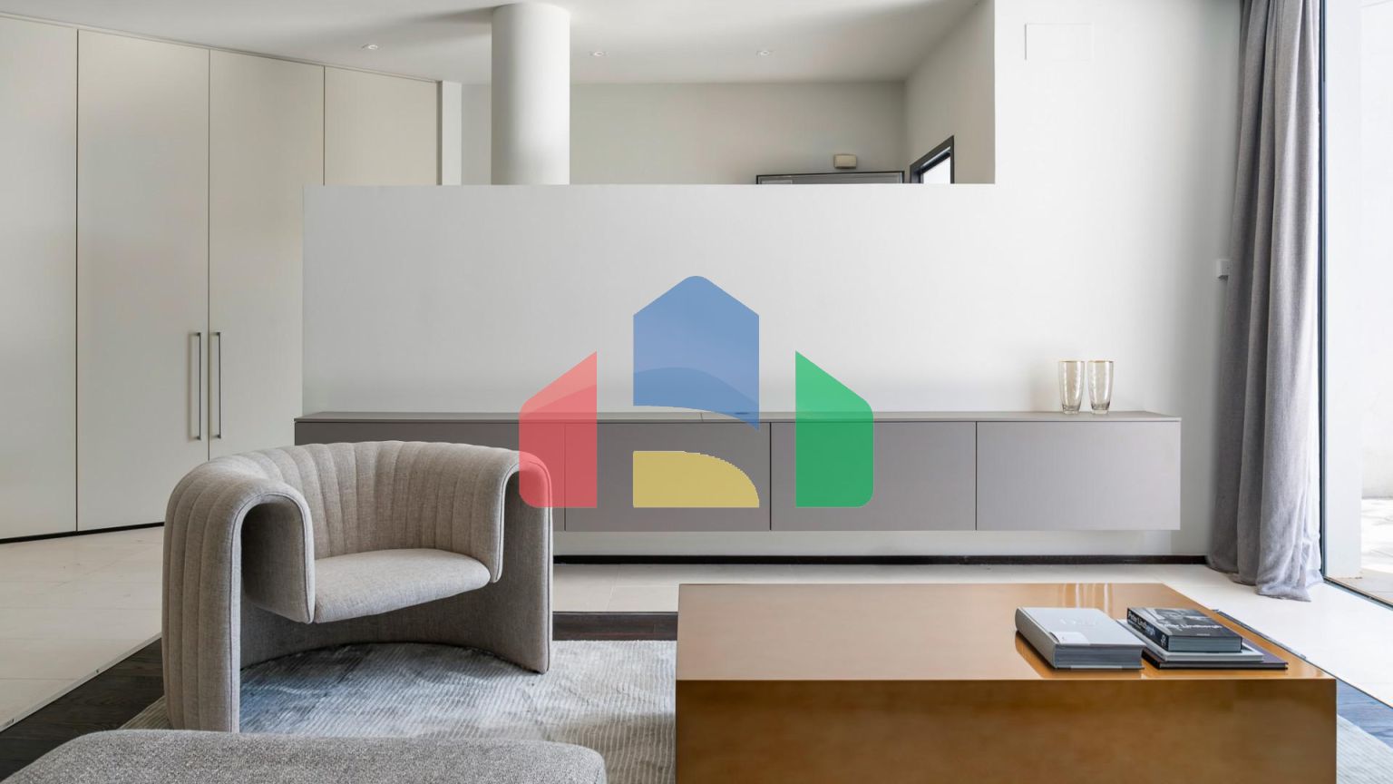 Эксклюзивный таунхаус с 2 спальнями в престижном районе Сьерра Бланка, Марбелья