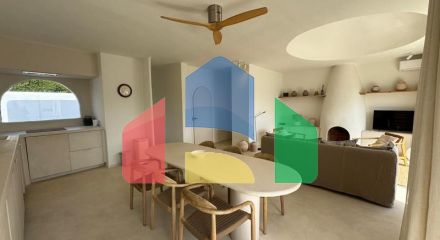 Beautiful south-west facing 2-bedroom townhouse located in charming Cabopino close to Cabopino Golf.