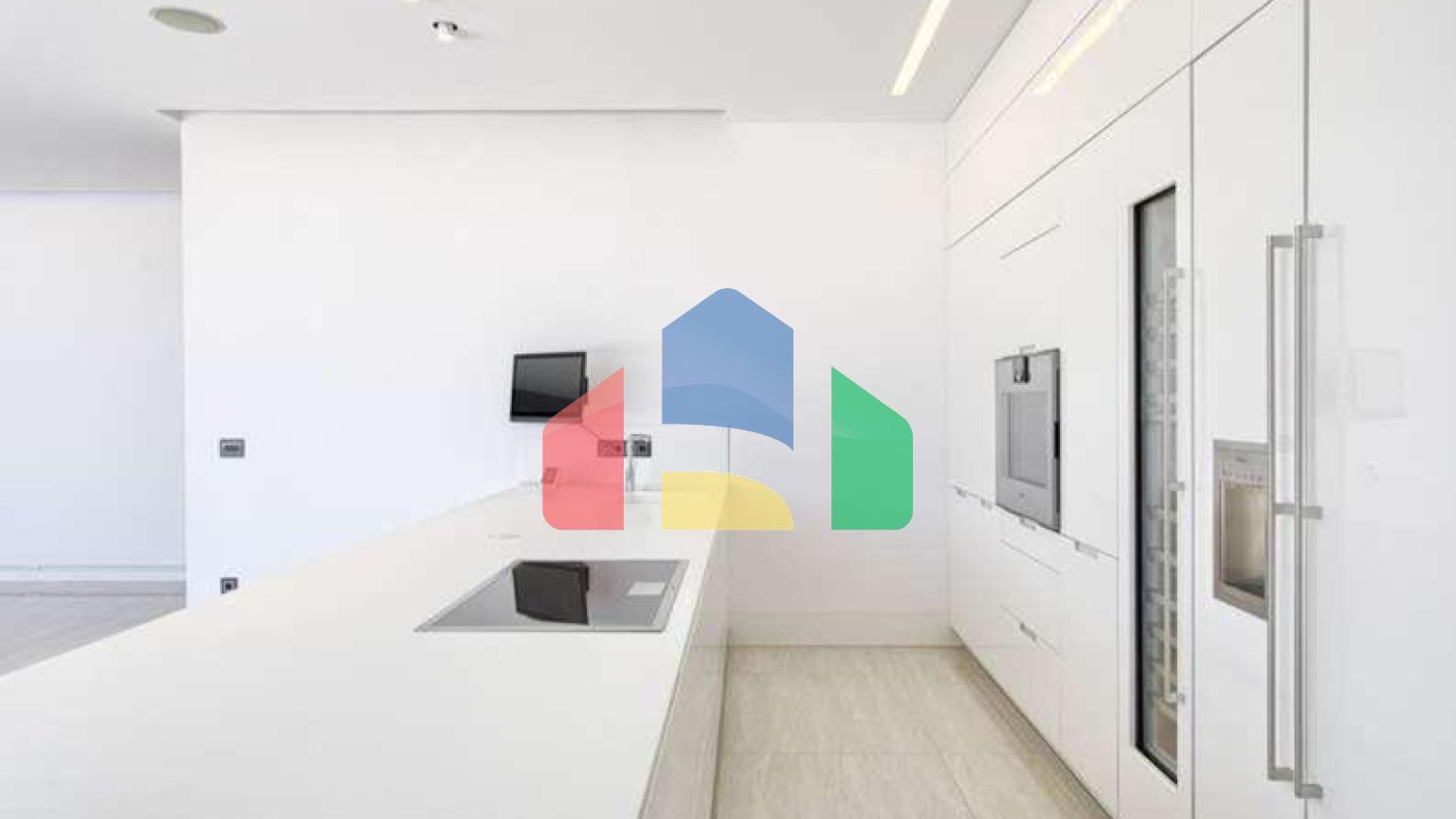 Современная вилла высочайшего качества, совершенно новая и готова к заселению.