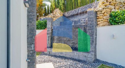 Современная вилла высочайшего качества, совершенно новая и готова к заселению.