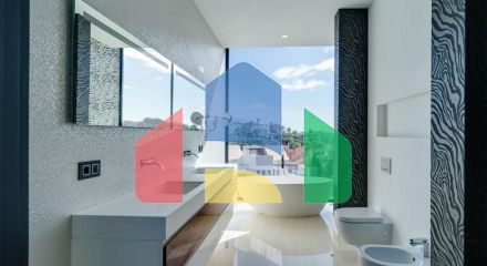 Современная вилла высочайшего качества, совершенно новая и готова к заселению.