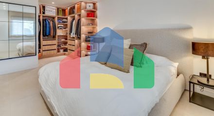 Потрясающий новый дуплекс в Лос-Пинос-де-Алоха, Новая Андалусия