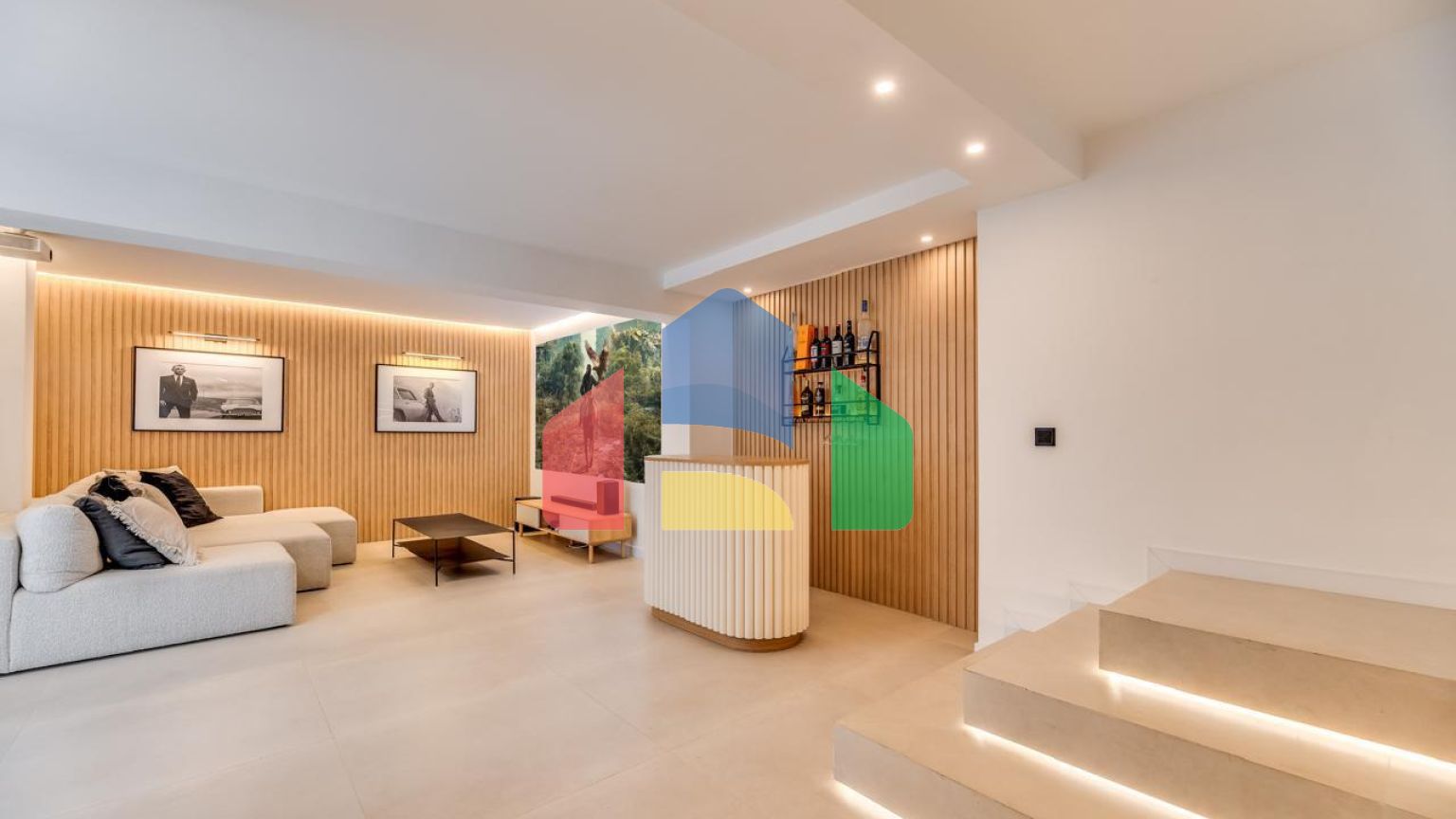 Потрясающий новый дуплекс в Лос-Пинос-де-Алоха, Новая Андалусия