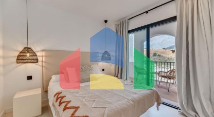 Потрясающий новый дуплекс в Лос-Пинос-де-Алоха, Новая Андалусия