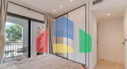 Потрясающий новый дуплекс в Лос-Пинос-де-Алоха, Новая Андалусия