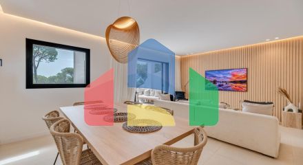 Потрясающий новый дуплекс в Лос-Пинос-де-Алоха, Новая Андалусия