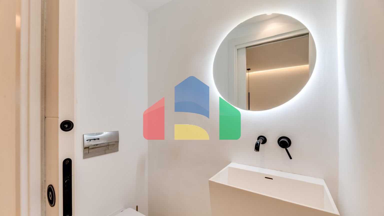 Потрясающий новый дуплекс в Лос-Пинос-де-Алоха, Новая Андалусия