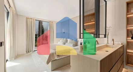 Роскошная Вилла на Первой Линии Поля для Гольфа с Дизайнерским Интерьером и Великолепными Видами