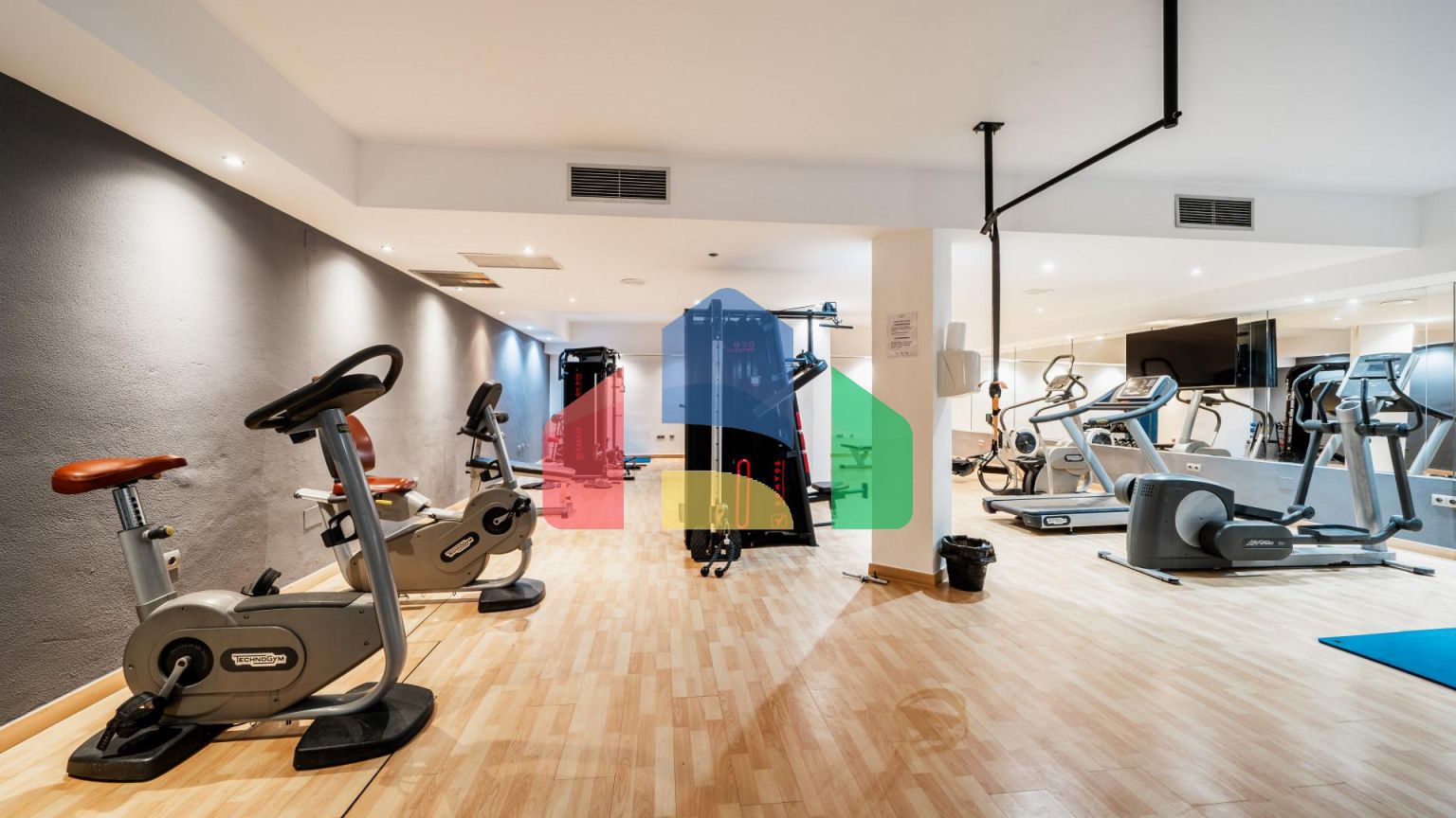 Апартаменты с бассейном, Спа и тренажерным залом