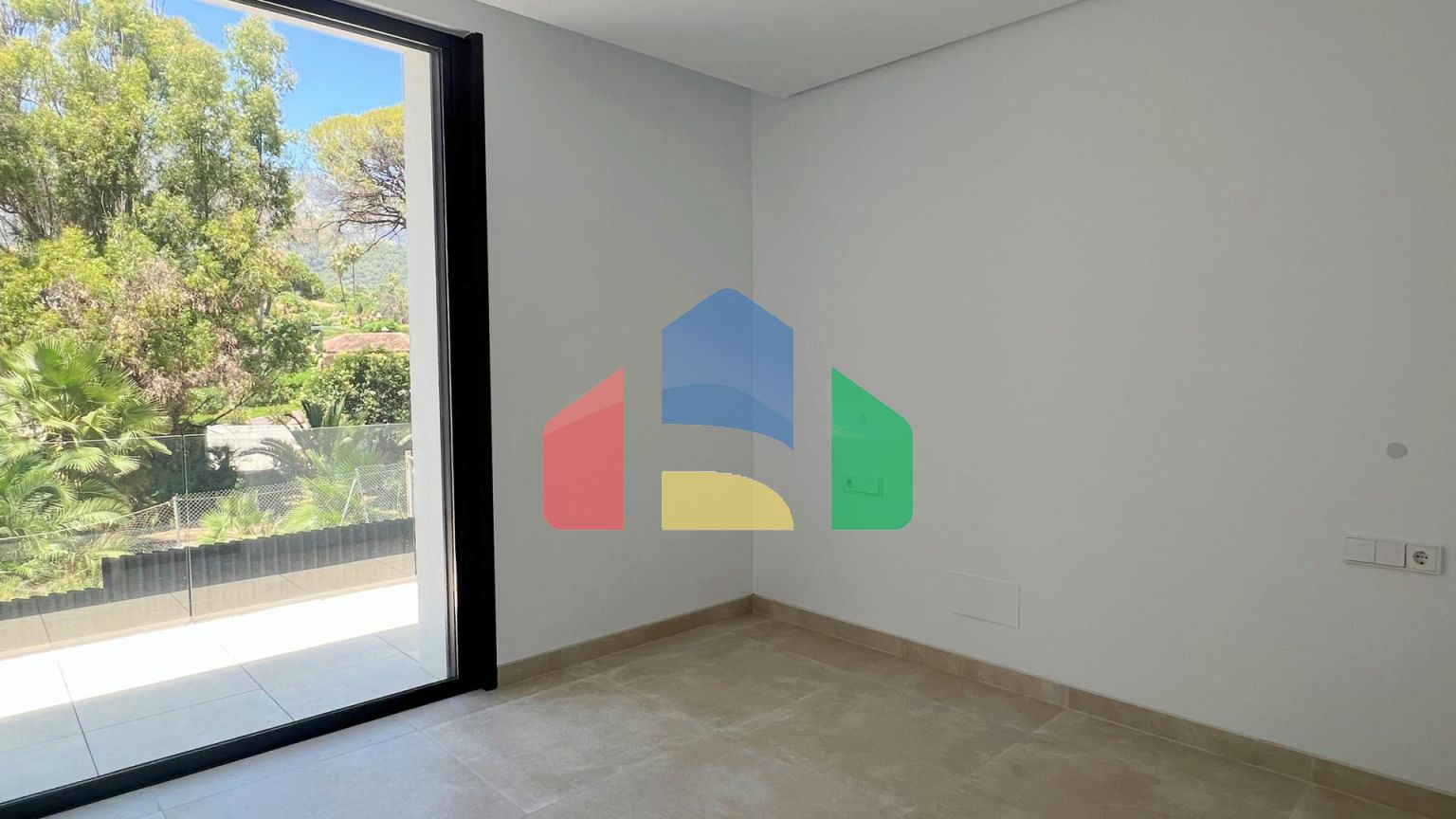 Вилла на Золотой Миле, Марбелья