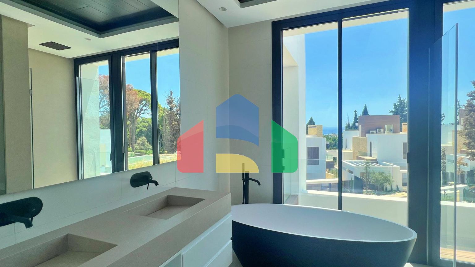 Вилла на Золотой Миле, Марбелья