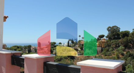 Просторный угловой пентхаус с панорамными видами в Марбелье