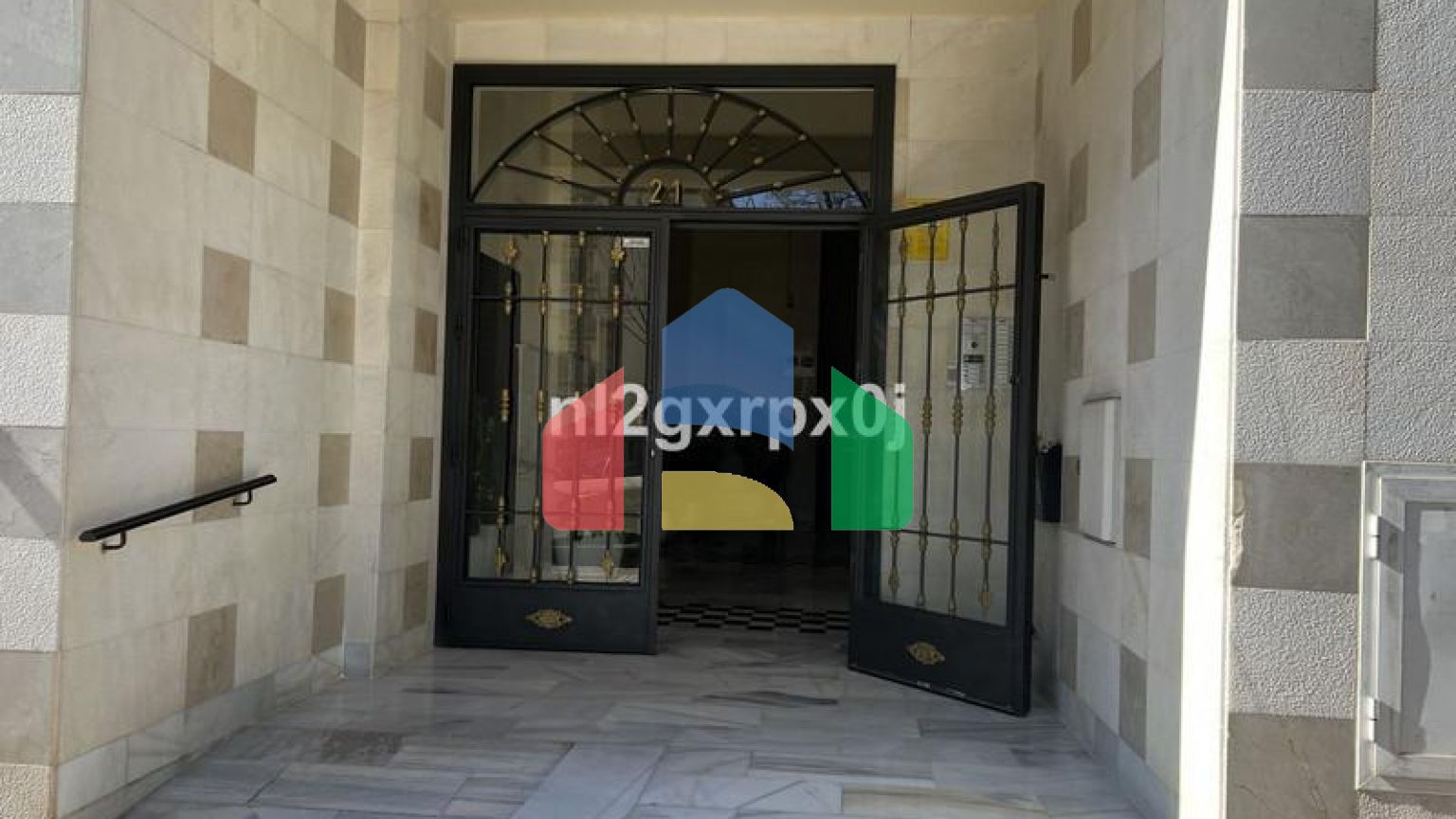 Квартира на среднем этаже на продажу в Марбелье