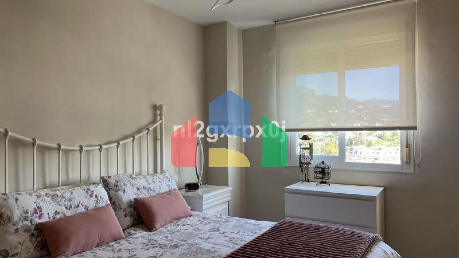 Квартира на среднем этаже на продажу в Марбелье