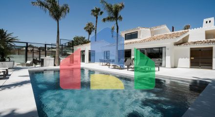 Villa in Nueva Andalucia with a beautiful mountain view